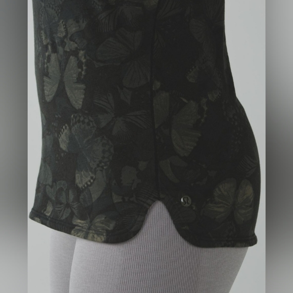 Lululemon Circadian Tank Top/ Butterfly Fatigue Green size 12 EUC - Picture 7 of 7